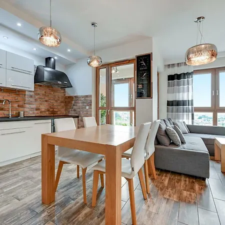 Comfort Quattro Towers Apartment *