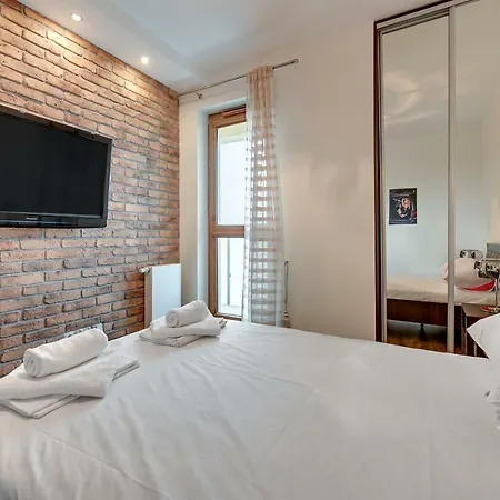 Comfort Quattro Towers Apartment *